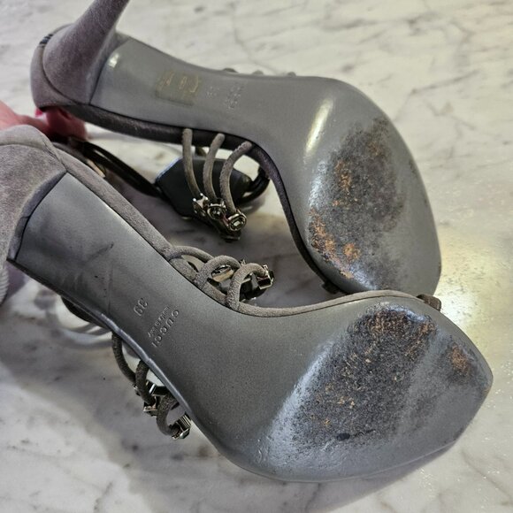 Gucci // grey suede heels - Picture 6 of 10